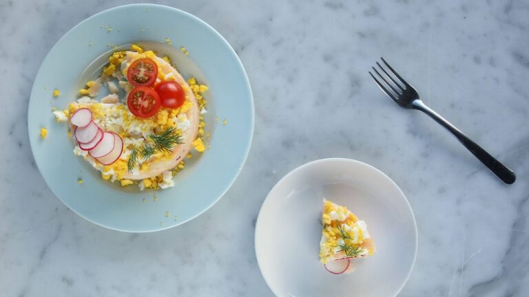 甘いものが苦手な方に😉 タラモサラダケーキ🎂✨