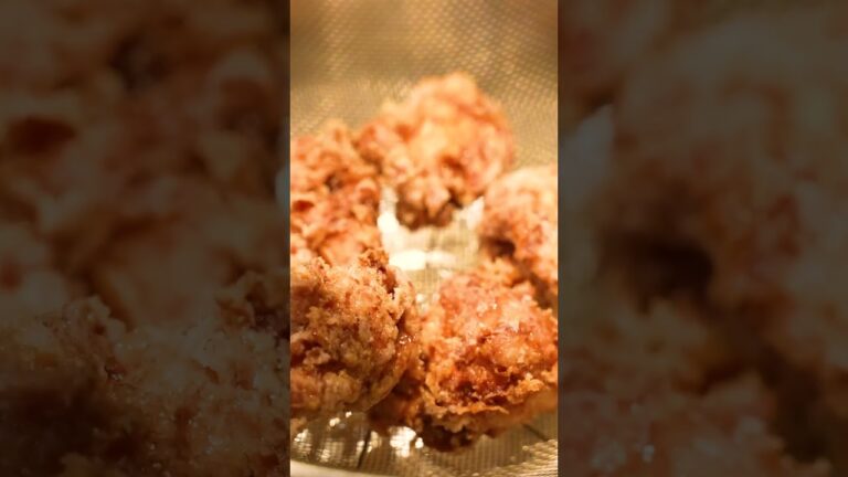 中華のプロが教える!パリッパリの食感の唐揚げレシピ|クラシル #shorts 中華のプロが教える!パリッパリの食感の唐揚げレシピ|クラシル #shorts