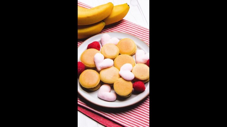 【バナナそのまま食べないで！】無限にいける♡激ウマおやつレシピ / Bite-Size Pancakes with Bananas #shorts