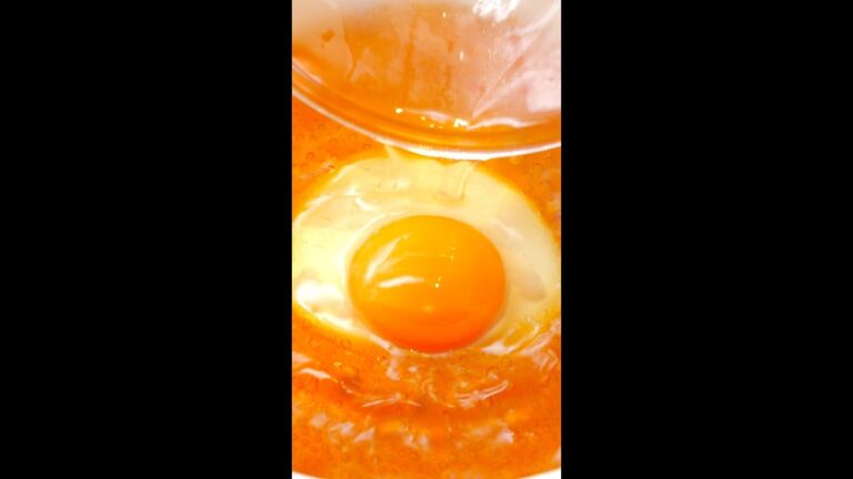 【今すぐできる】目玉焼きに飽きたら！ズボラ半熟煮卵アレンジレシピ / Easy Nitamago #shorts