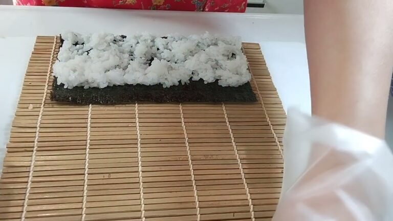 細巻の巻き方　調理師ariyuruが解説します。