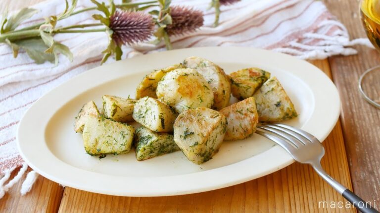 【里芋ののり塩バター炒め】シンプルなのにやみつき!ホクホクの里芋と青のりが相性抜群♪|macaroni(マカロニ) 【里芋ののり塩バター炒め】シンプルなのにやみつき!ホクホクの里芋と青のりが相性抜群♪|macaroni(マカロニ)