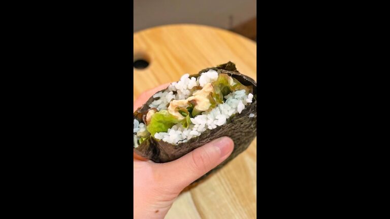 【切らないおにぎらず】折りたたむだけ!史上最高に簡単のおにぎらずレシピ / Onigiri Sandwiches #shorts 【切らないおにぎらず】折りたたむだけ!史上最高に簡単のおにぎらずレシピ / Onigiri Sandwiches #shorts