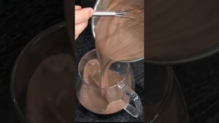 マジでス○バ越えました。溶かすだけで出来る濃厚【至高のホットチョコレート】が旨すぎた#shorts #リュウジ #バズレシピ #料理 #料理動画 #レシピ #レシピ動画 #バレンタイン
