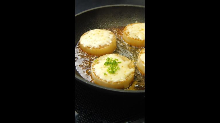 【大根がジューシー♡】レンジで時短！とろけるチーズ大根ステーキ / Melted Cheese Daikon Steak #Shorts