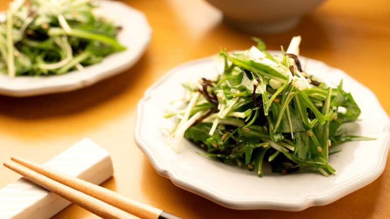 【切って和えるだけ】5分で作れて風味豊かな『水菜の塩こんぶ和え』 【切って和えるだけ】5分で作れて風味豊かな『水菜の塩こんぶ和え』