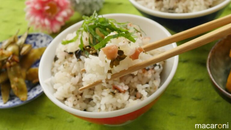 材料ふたつで絶品! 梅干しと わかめの 炊き込み ご飯 のレシピ 作り方 材料ふたつで絶品! 梅干しと わかめの 炊き込み ご飯 のレシピ 作り方