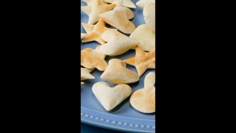 【ギョーザの皮でおっとっと？！】トースターに入れるだけ♡簡単爆ウマおやつレシピ / Dumpling Wrapper Chips #shorts