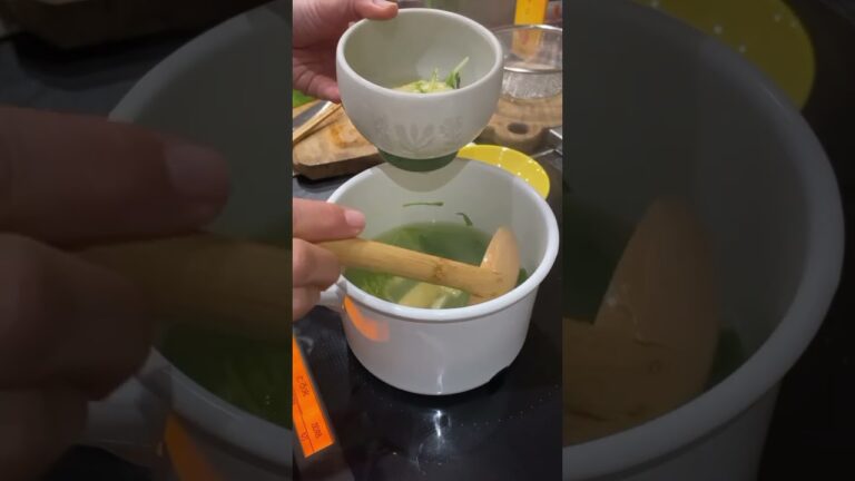 昨日の続きです🎵朝ごはん編 朝は質素にいただきます。食べないと力が出ないこの位が丁度いい　#朝ごはん#朝食#和食#夫婦