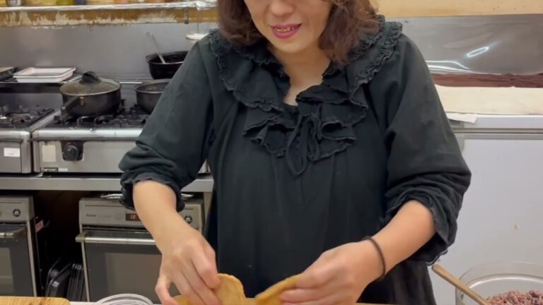 お花見にもっていきたいお弁当!キンパ風海苔巻き・いなり寿司弁当 お花見にもっていきたいお弁当!キンパ風海苔巻き・いなり寿司弁当