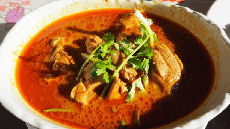 本場マレーシア老舗料理店！不動の人気！『マレーチャン』エスニック料理って美味しい！はまってしまうかも！カレーとチキンが最高！東京・池袋