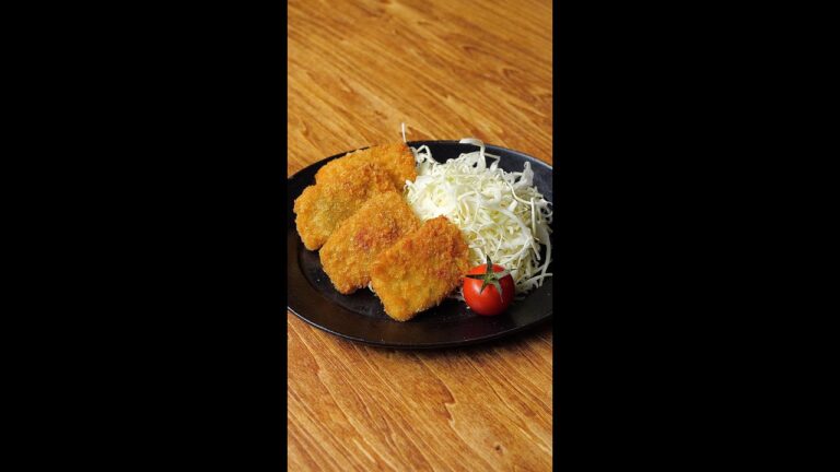 【簡単巻くだけ】お弁当に最高のミニチーズカツ / Mini Breaded Fried Pork with Cheese #Shorts