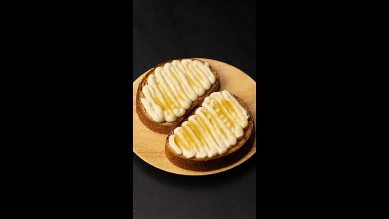 【豆腐で簡単旨すぎ】しっとり濃厚メープル風味の豆腐リコッタチーズ / Tofu Ricotta Cheese Toast #Shorts