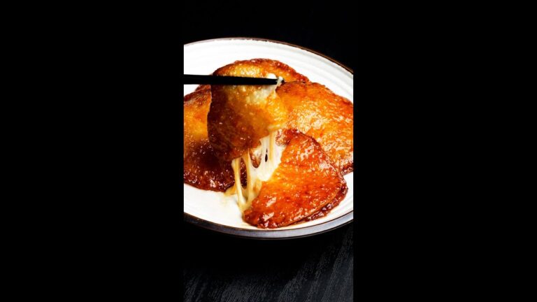 【豆腐でご飯何杯でもいけるよ♡】もちもち食感が神！簡単おかずレシピ / Chewy Cheese Tofu #shorts