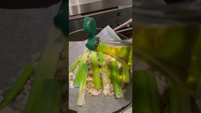 まかないごはん　昆布と宗田鰹のお出汁で鱧のスープ