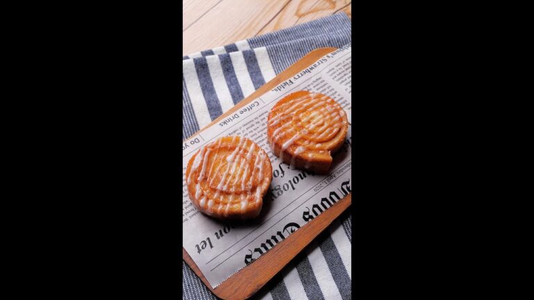 【パンの耳あったらやってみて!】くるくるがかわいい♡シナモンロール / Cinnamon Roll #shorts 【パンの耳あったらやってみて!】くるくるがかわいい♡シナモンロール / Cinnamon Roll #shorts