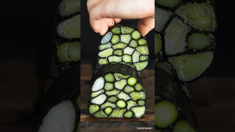 なんかすご〜い…宇宙からやってきた海苔巻き🪐🥚 #shorts #海苔巻き #ネギ巻き なんかすご〜い...宇宙からやってきた海苔巻き🪐🥚 #shorts #海苔巻き #ネギ巻き