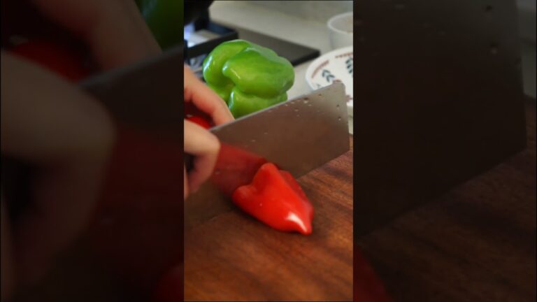 🥗 Chill Out with This Crispy & Spicy Seaweed Salad – A Must-Try Summer Recipe!凉拌海带丝 #cooking#recipe 🥗 Chill Out with This Crispy & Spicy Seaweed Salad - A Must-Try Summer Recipe!凉拌海带丝 #cooking#recipe