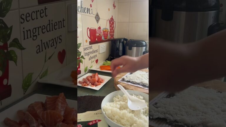 Easy Homemade Sushi: A Step-by-Step Guide for Beginners #shortsyoutube #sushilovers #fyoup Easy Homemade Sushi: A Step-by-Step Guide for Beginners #shortsyoutube #sushilovers #fyoup