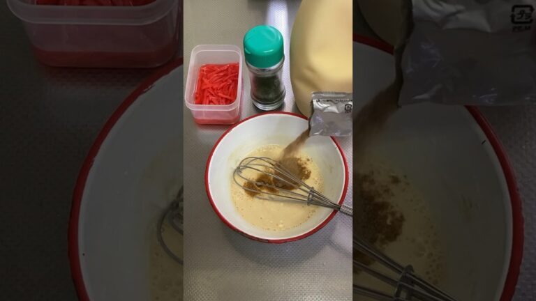 簡単おつまみ‼︎ 焼きそばで余った粉末ソースと天ぷら粉でソース焼き作った‼︎