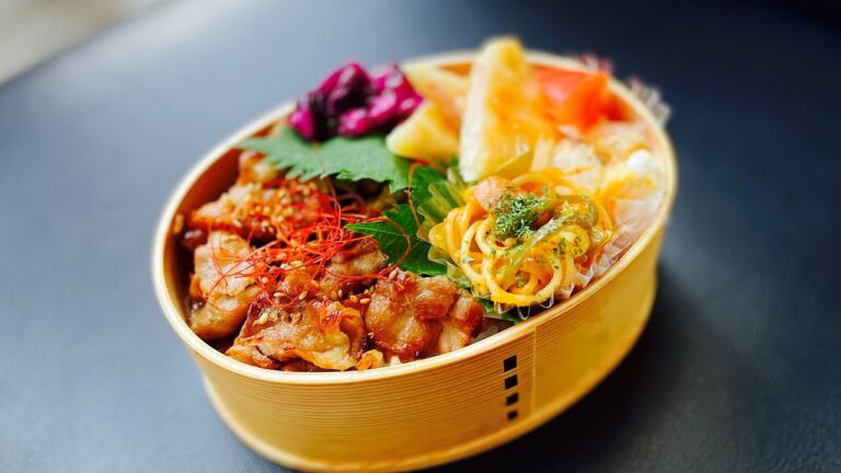 【豚丼弁当】簡単うまダレ!男子喜ぶガッツリ弁当#shorts 【豚丼弁当】簡単うまダレ!男子喜ぶガッツリ弁当#shorts