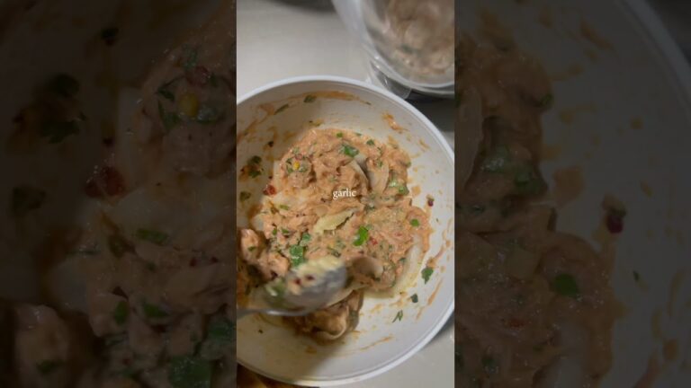 Day 13: Tuna Seaweed Snack 🍙🥢 It was excellent 😌 #snackideas #tuna #easyrecipe #seaweed #healthy Day 13: Tuna Seaweed Snack 🍙🥢 It was excellent 😌 #snackideas #tuna #easyrecipe #seaweed #healthy