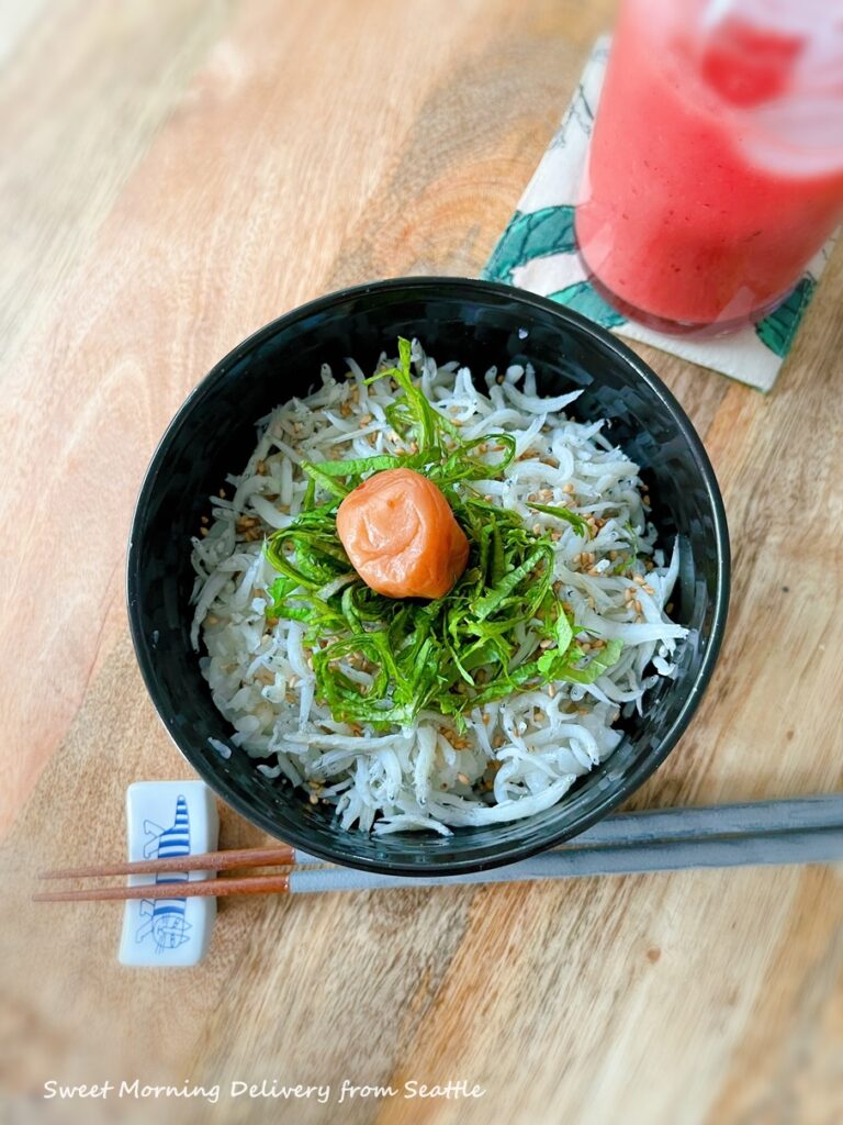 NEW                        
                        
                                                                        
                        
                        
                            
                                10/13                                (日)                                
                                
                                
                            
                            梅紫蘇しらす丼
                            はらだちほ（アメリカ在住）1