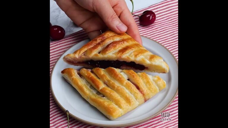 【冷凍パイシート週7で食べてます♡】これは使える！簡単無限おやつレシピ4選 / 4 Pie Dough Recipes