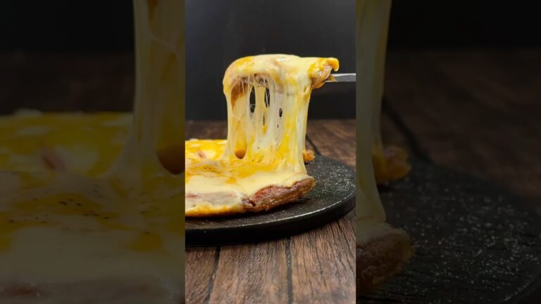 【ポテト好きにみてほしい🥔】もちもちポテトピザ!リクエストありがとう#shorts 【ポテト好きにみてほしい🥔】もちもちポテトピザ!リクエストありがとう#shorts