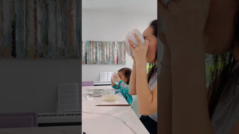 아기도 두그릇 뚝딱한 너무 맛있는 미역국 끓이기 Healthy Korean Seaweed Soup at Home #쇼츠 #shorts #dailyvlog #kfood #미역국 아기도 두그릇 뚝딱한 너무 맛있는 미역국 끓이기 Healthy Korean Seaweed Soup at Home #쇼츠 #shorts #dailyvlog #kfood #미역국