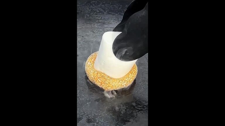 【え、きのこじゃないの?!】これ考えた人、天才!超簡単おやつレシピ / Marshmallow Mushrooms #shorts 【え、きのこじゃないの?!】これ考えた人、天才!超簡単おやつレシピ / Marshmallow Mushrooms #shorts