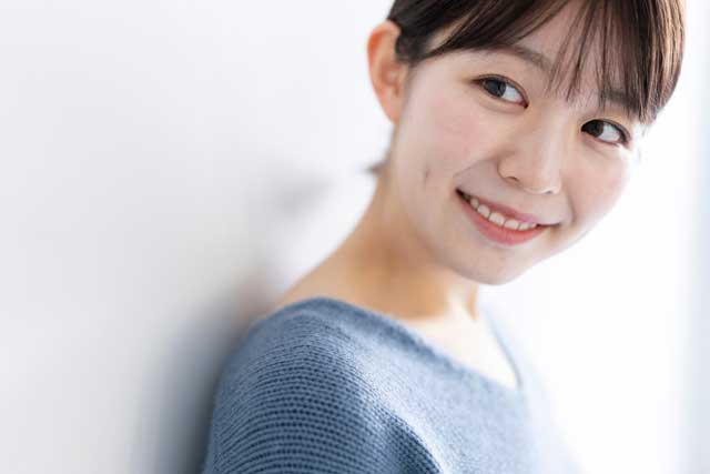 女性
