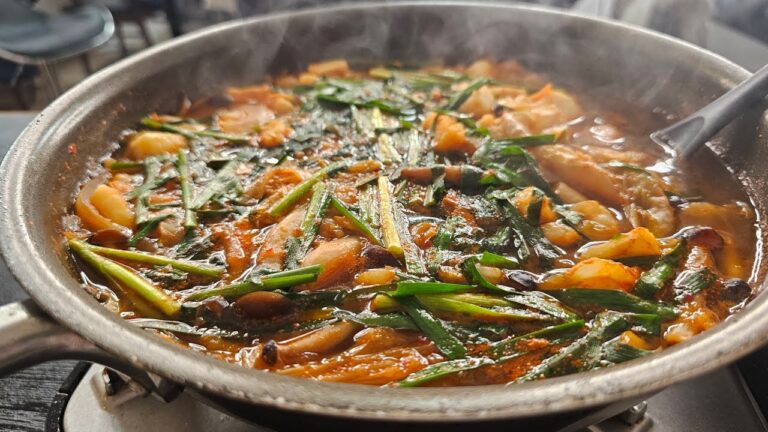 こんな旨いもんで痩せられるってマジ？超簡単で辛旨【煮るだけ脂肪燃焼チゲ】が簡単でヘルシーすぎる