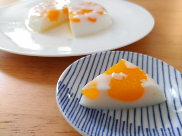 NEW                        
                        
                                                                        
                        
                        
                            
                                12/27                                (金)                                
                                
                                
                            
                            食物繊維たっぷり！「寒天」の特徴と栄養をおさらい
                            田中青紗72
