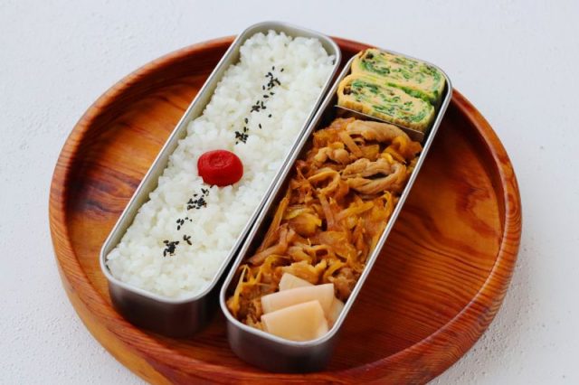 たまねぎでしっとり美味！「豚こましぐれ」「豆苗の卵焼き」2品弁当