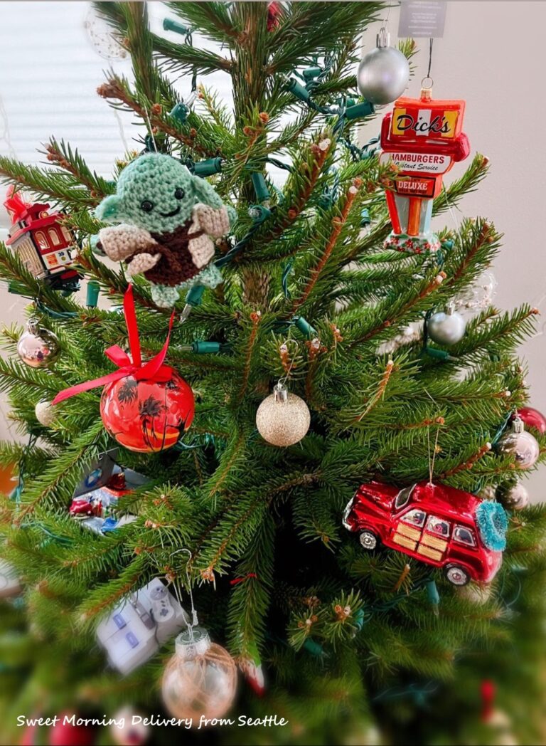NEW                        
                        
                                                BLOG                        
                        
                        
                            
                                12/15                                (日)                                
                                
                                
                            
                            クリスマスツリーをデコる
                            はらだちほ（アメリカ在住）138