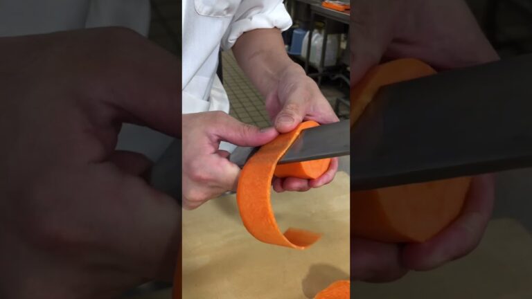 【サクサク】板前が教える”かき揚げ天ぷら”の作り方!#shorts 【サクサク】板前が教える”かき揚げ天ぷら”の作り方!#shorts