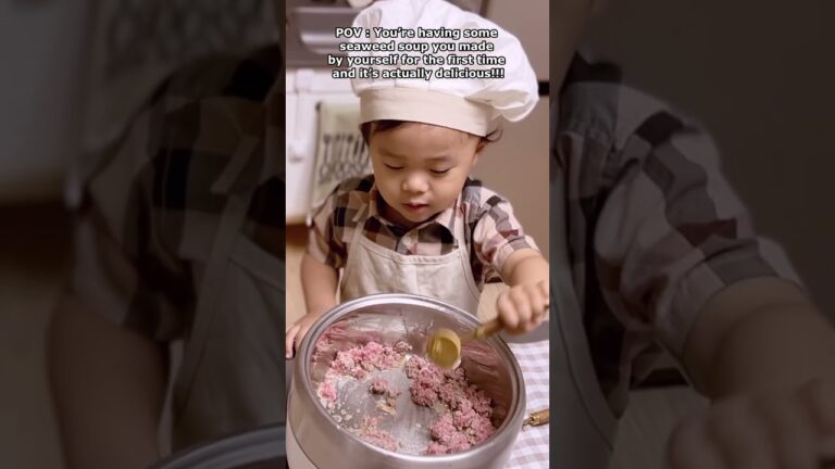 You won’t believe this 2 year-old cooked this seaweed soup!#shorts