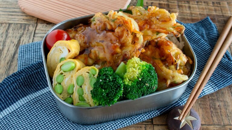 【節約弁当】冷蔵庫の残り物がごちそうに!野菜とかまぼこのかき揚げ天つゆ餡弁当bento#1009