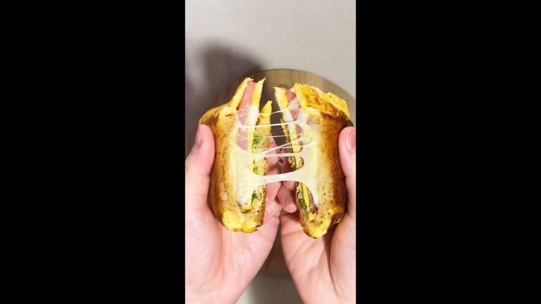 【食パン一斤が秒で消える♡】家族がぶっ飛ぶ!超簡単トーストレシピ4選 / 4 Easy and Delicious Toast Recipes #shorts 【食パン一斤が秒で消える♡】家族がぶっ飛ぶ!超簡単トーストレシピ4選 / 4 Easy and Delicious Toast Recipes #shorts