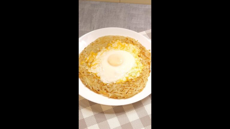 【じゃがいもがあるならコレをやるべし】チーズと卵で進化したじゃがいもガレットでおうちカフェ気分♪ / Potato Galette 【じゃがいもがあるならコレをやるべし】チーズと卵で進化したじゃがいもガレットでおうちカフェ気分♪ / Potato Galette