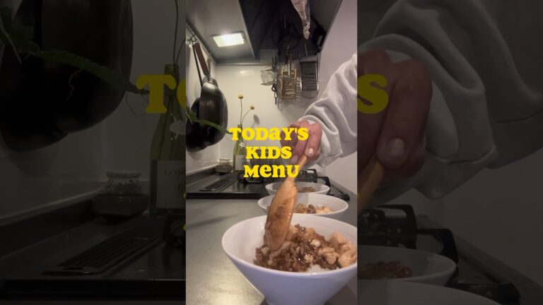 【簡単献立】子供が喜ぶ麻婆豆腐丼🐷#時短 #野菜 #レシピ #節約 #3児ママ 【簡単献立】子供が喜ぶ麻婆豆腐丼🐷#時短 #野菜 #レシピ #節約 #3児ママ