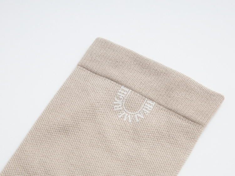 TREAT ME RIGHT /silk compression socks