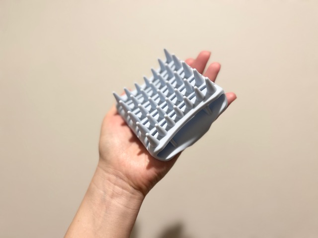 マペペ　シリコーンスカルプブラシ　スカイブルー