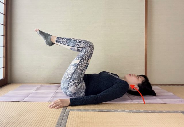 ピラティス「ニーオープン」