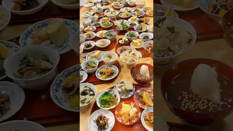 「豆皿おばんざいと炊き込みご飯」#japan #japanesefood #和食 #おばんざい #簡単レシピ