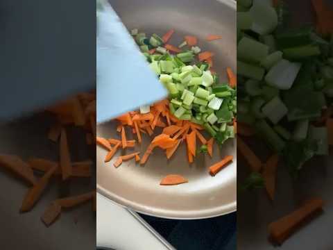 【簡単おかずレシピ】野菜が足りない時にパッとすぐできるおかず🥬 #料理 #おかず#shorts #レシピ#lunch 【簡単おかずレシピ】野菜が足りない時にパッとすぐできるおかず🥬 #料理 #おかず#shorts #レシピ#lunch