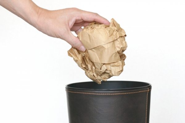 ゴミ箱に捨てるゴミ