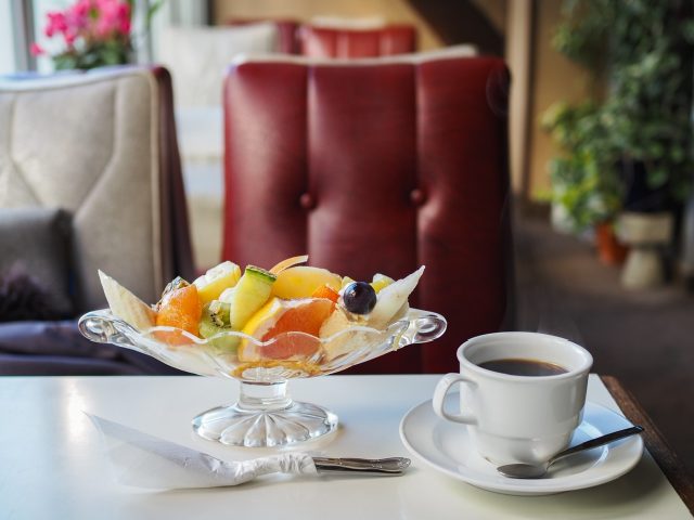 喫茶コンパル プリンアラモード
