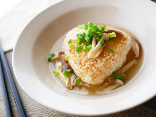きのこあんかけ焼きおにぎり